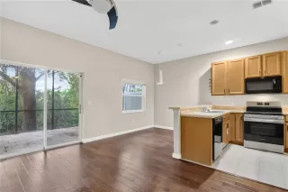 Photo #5: O6418265 Listing