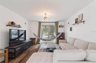 Photo #4: O6418274 Listing