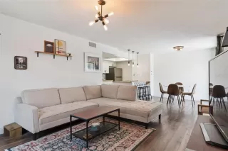 Photo #6: O6418274 Listing
