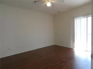 Photo #5: O6418476 Listing