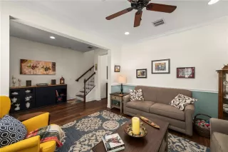 Photo #6: O6418525 Listing