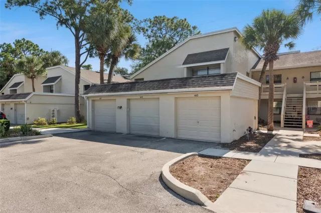 MLS: O6418567 Condo For Sale