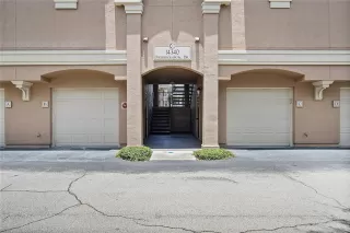 Photo #2: O6418582 Listing