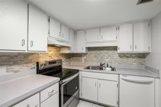 Photo #3: O6418757 Listing