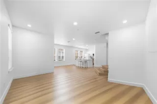 Photo #3: O6418810 Listing