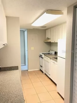 Photo #2: O6418820 Listing