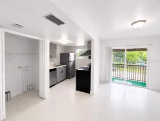 Photo #3: O6418862 Listing