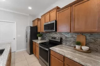 Photo #3: O6419021 Listing 