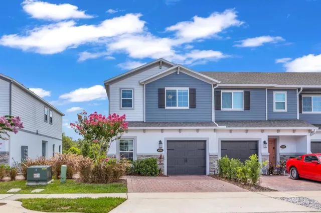 MLS: O6419095 Condo For Sale