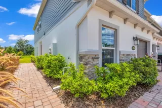 Photo #4: O6419095 Listing 
