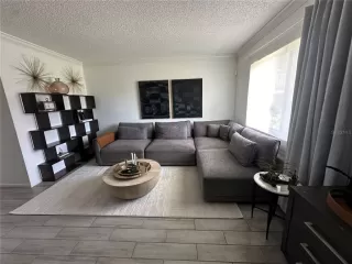 Photo #4: O6419128 Listing