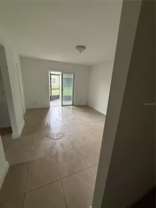 Photo #4: O6419170 Listing 