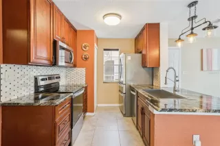 Photo #1: O6419302 Listing 