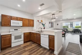 Photo #2: O6419329 Listing 