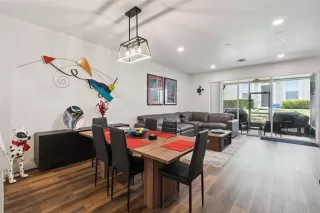 Photo #6: O6419329 Listing 