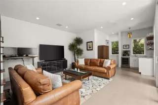 Photo #6: O6419377 Listing 