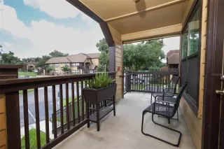 Photo #2: O6419394 Listing