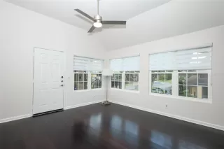 Photo #5: O6419394 Listing