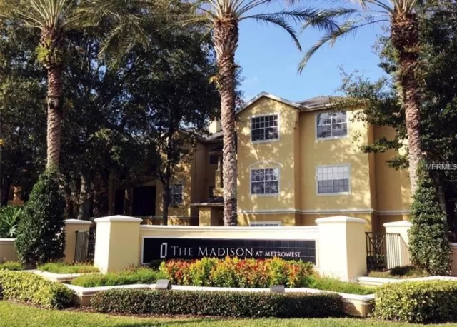 MLS: O6419435 Condo For Sale