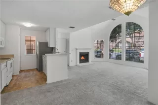 Photo #1: O6419476 Listing 