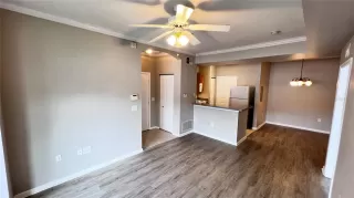 Photo #5: O6419595 Listing 