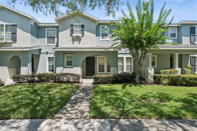MLS: O6419643 Condo For Sale