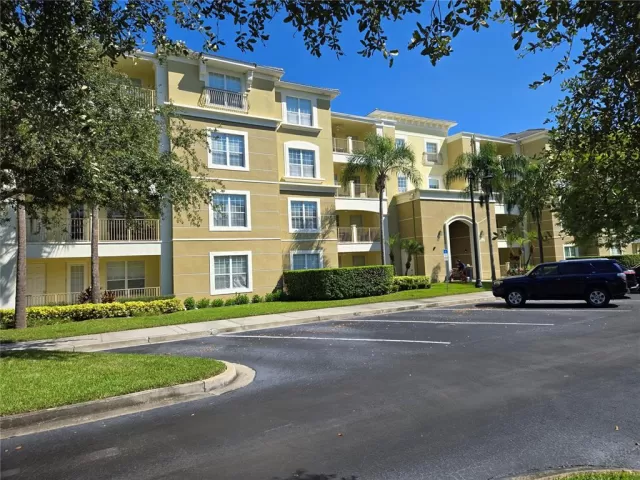MLS: O6419705 Condo For Sale