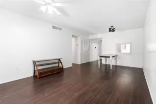 Photo #3: O6419817 Listing