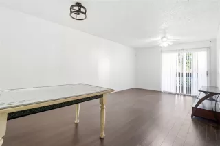 Photo #5: O6419817 Listing