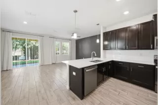 Photo #5: O6419953 Listing 