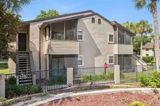 Photo #1: O6420008 Listing 