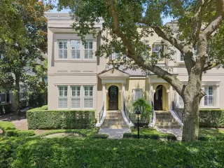 More Details about MLS # O6420090 : 1138 S PENNSYLVANIA AVENUE