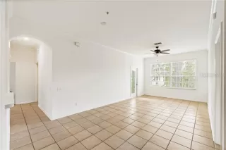 Photo #4: O6420304 Listing 