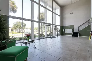 Photo #1: O6420360 Listing