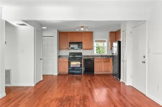 Photo #4: O6420532 Listing 