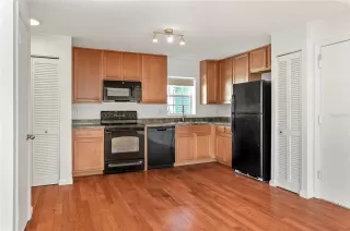Photo #6: O6420532 Listing 