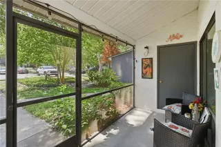 Photo #2: O6420724 Listing