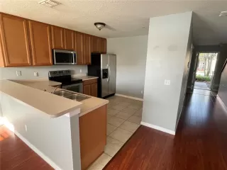 Photo #2: O6421186 Listing 