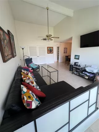 Photo #5: O6421207 Listing