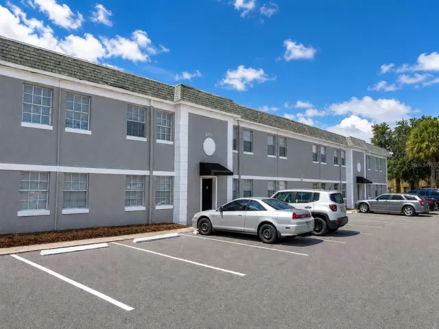 MLS: O6421356 Condo For Sale