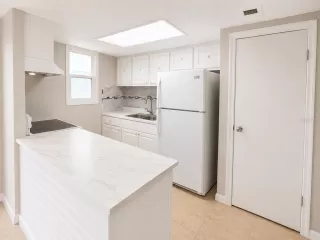 Photo #4: O6421356 Listing