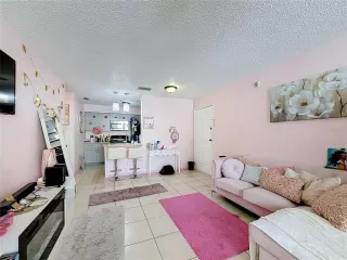 Photo #1: O6421384 Listing