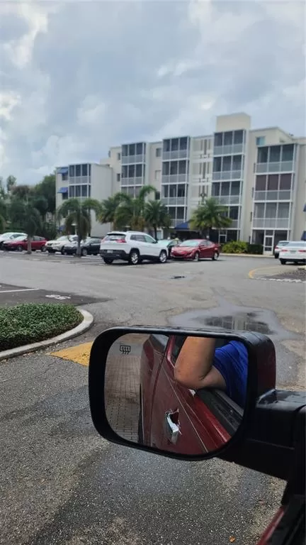 MLS: OM647041 Condo For Sale