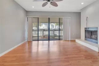 Photo #5: OM707025 Listing