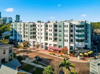 Photo #5: OM717567 Listing