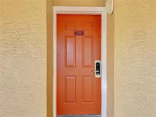 Photo #6: OM720093 Listing 