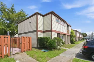 Photo #1: OM727336 Listing 