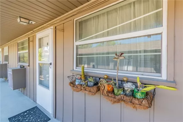 MLS: P4910681 Condo For Sale