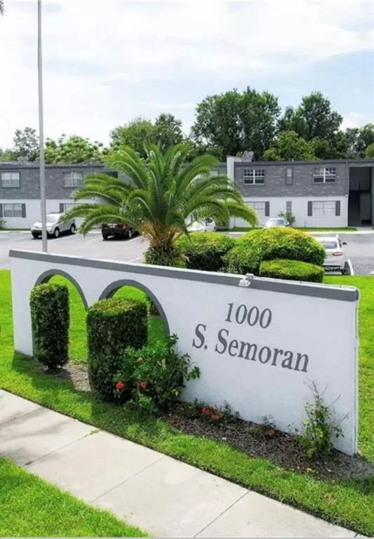 MLS: P4914764 Condo For Sale