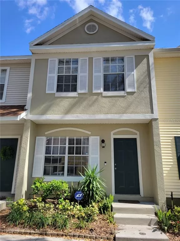 MLS: P4914806 Condo For Sale